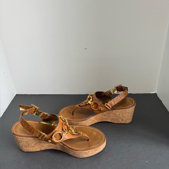 Tory Burch Gold Link Chain Thong Leather Sandals. Size 7.5M - Picture 10 of 12